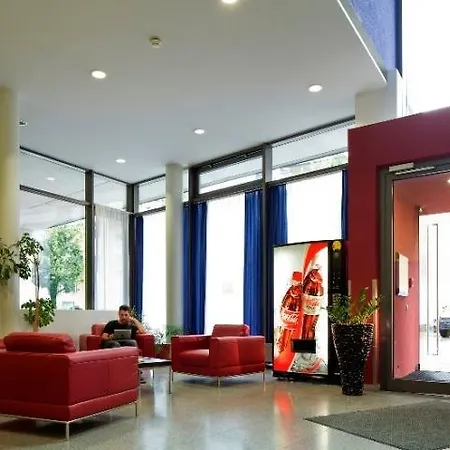 Allyouneed Otel 3*