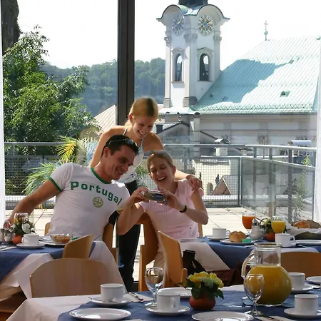 Otel Allyouneed 3*