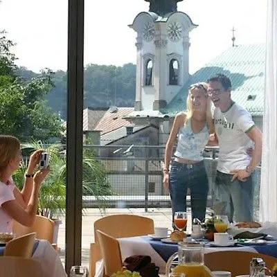 Allyouneed 3* Salzburg