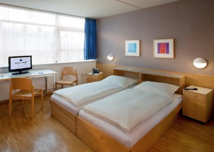 Hotell Allyouneed 3*
