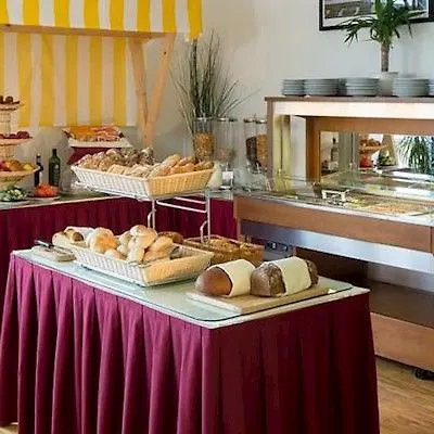 Allyouneed 3* Salzburg