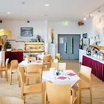Hotel Allyouneed 3*