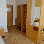 Hotel Allyouneed