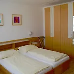 Hotel Allyouneed