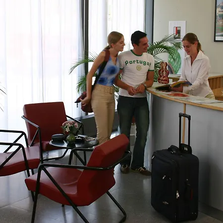 Allyouneed Hotel 3*