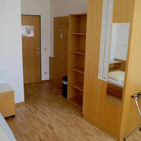 Hotel Allyouneed